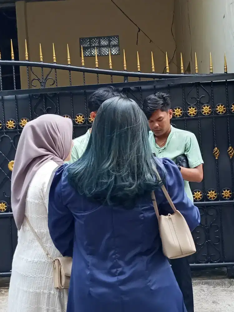 mencari lowongan pekerjaan