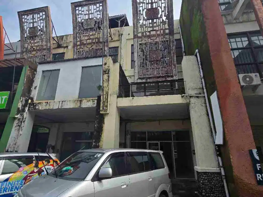 Ruko strategis 3 lantai istana kuta galeria bali