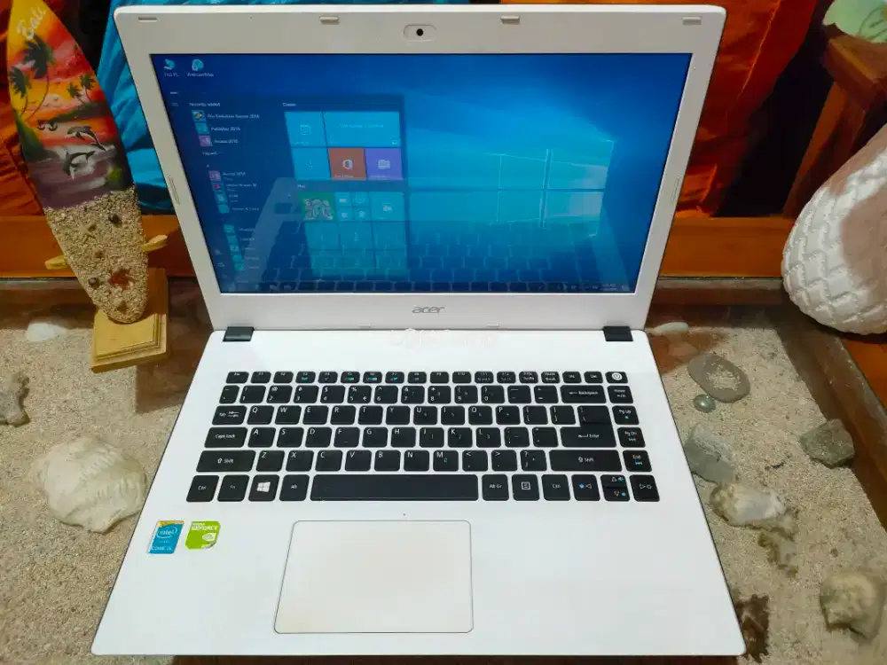 Acer Core i5 ram 8gb SSD+HDD Nvidia 920m