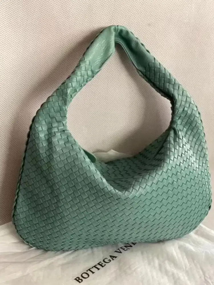 b0tega anyam hobo cabat tosca