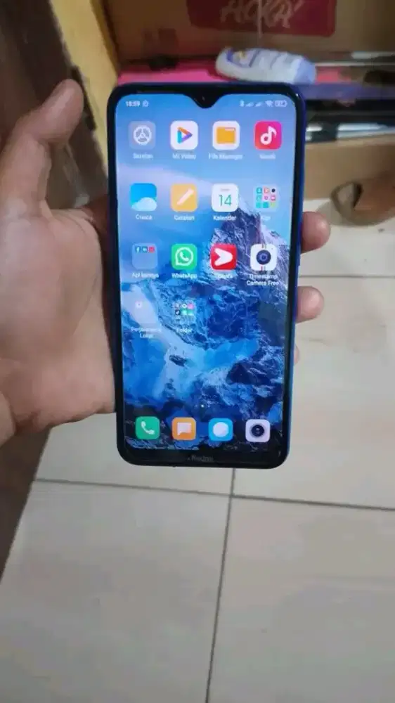 Redmi 8a 2/32 12 android 10