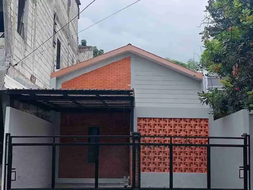 Rumah 1 Lantai SHM 3 Kamar luas 160m muat 2 mobil dekat MRT Lebak bulus