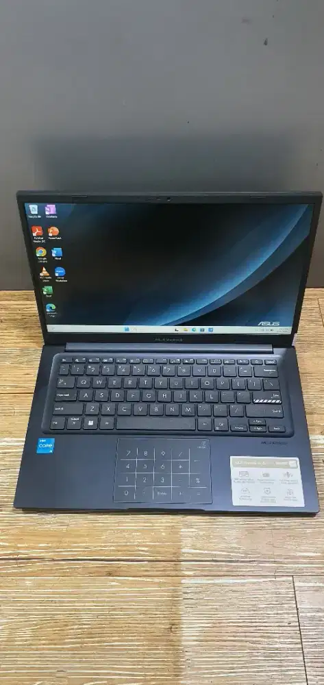 Asus vivobook 1404v likenew