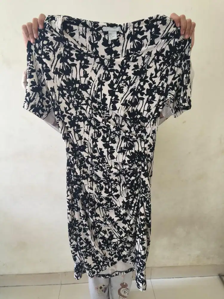 Baju dress merek H&M