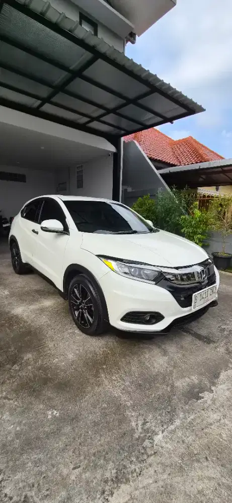 HONDA HRV 1.5 E CVT/AT 2018 Facelift Pearl White