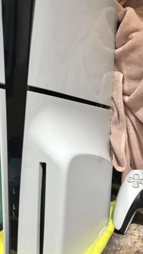 PS5 Slim Disk dan Digital