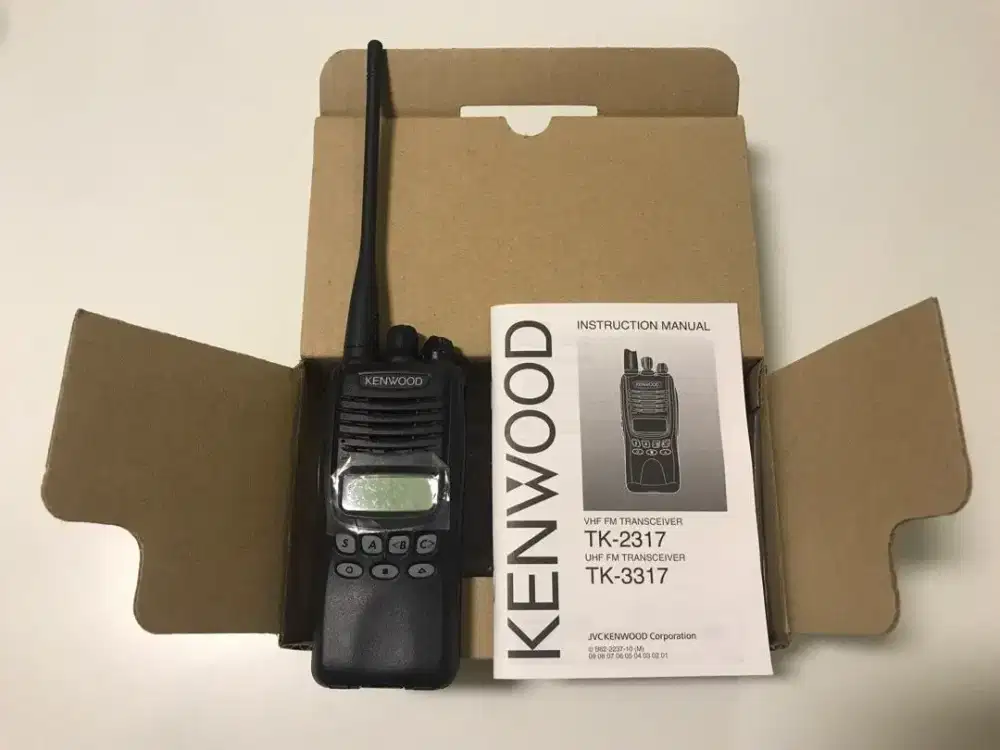 Kenwood Walkie-Talkie UHF FM Handy Transceiver TK-3317 Original