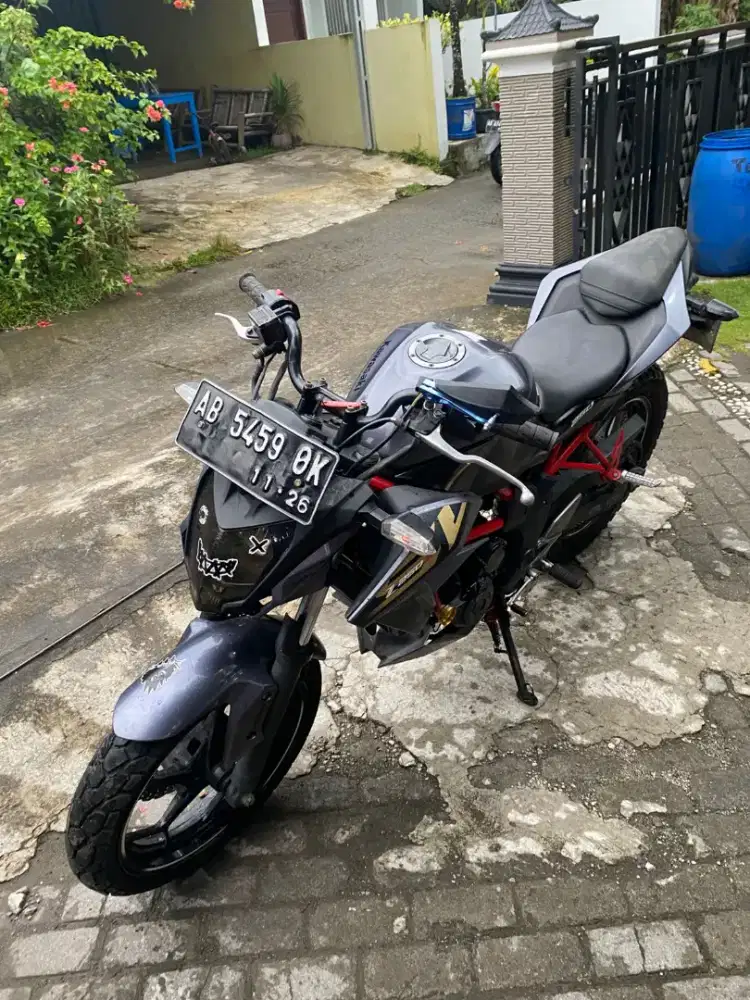 Kawasaki ninja 250 CC THN 2015 plat AB Bantul