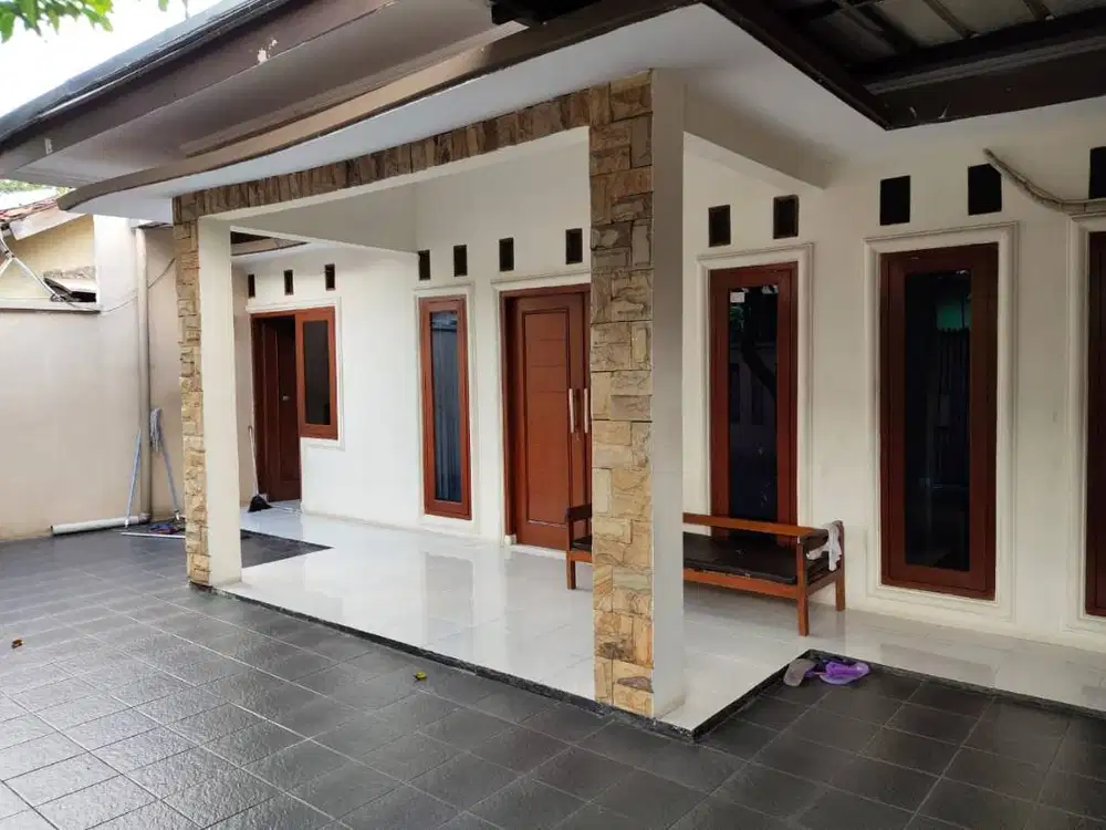 DIJUAL RUMAH TINGGAL LOKASI STRATEGIS