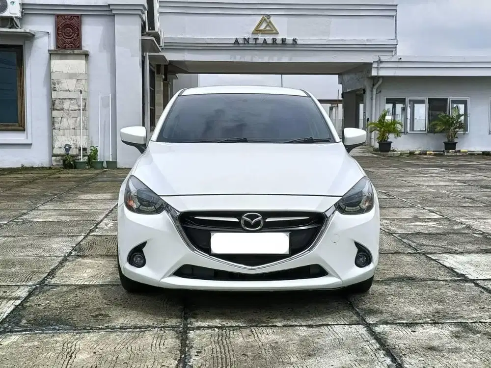 Mazda 2 R AT Skyactiv 2014