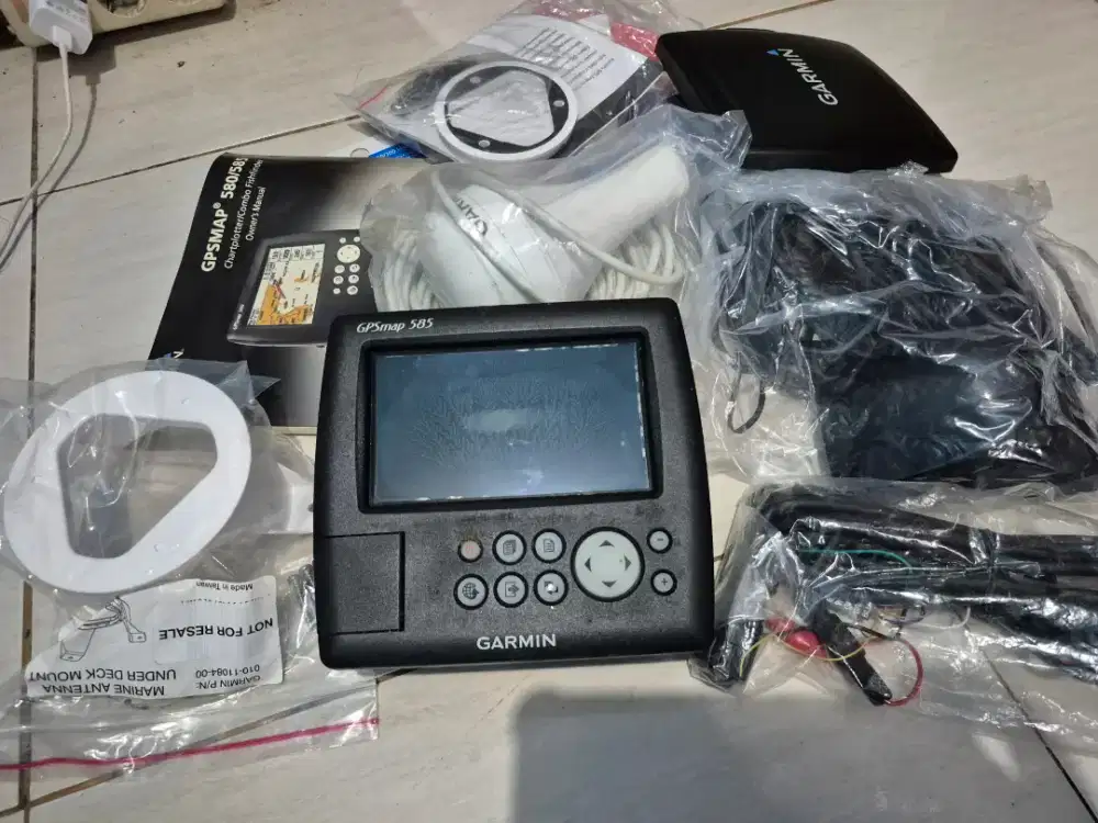 Dijual 1 Set GPS Garmin 580/585