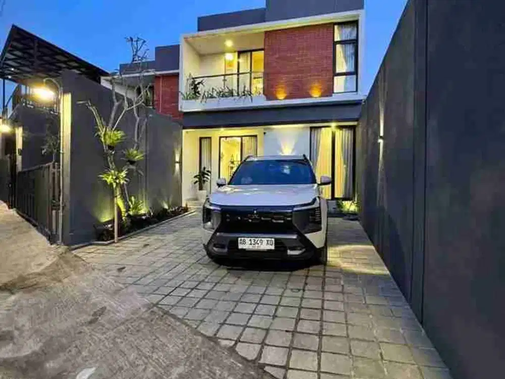 Rumah baru, 2 lantai, full furnish, dekat UII jl kaliurang km 12