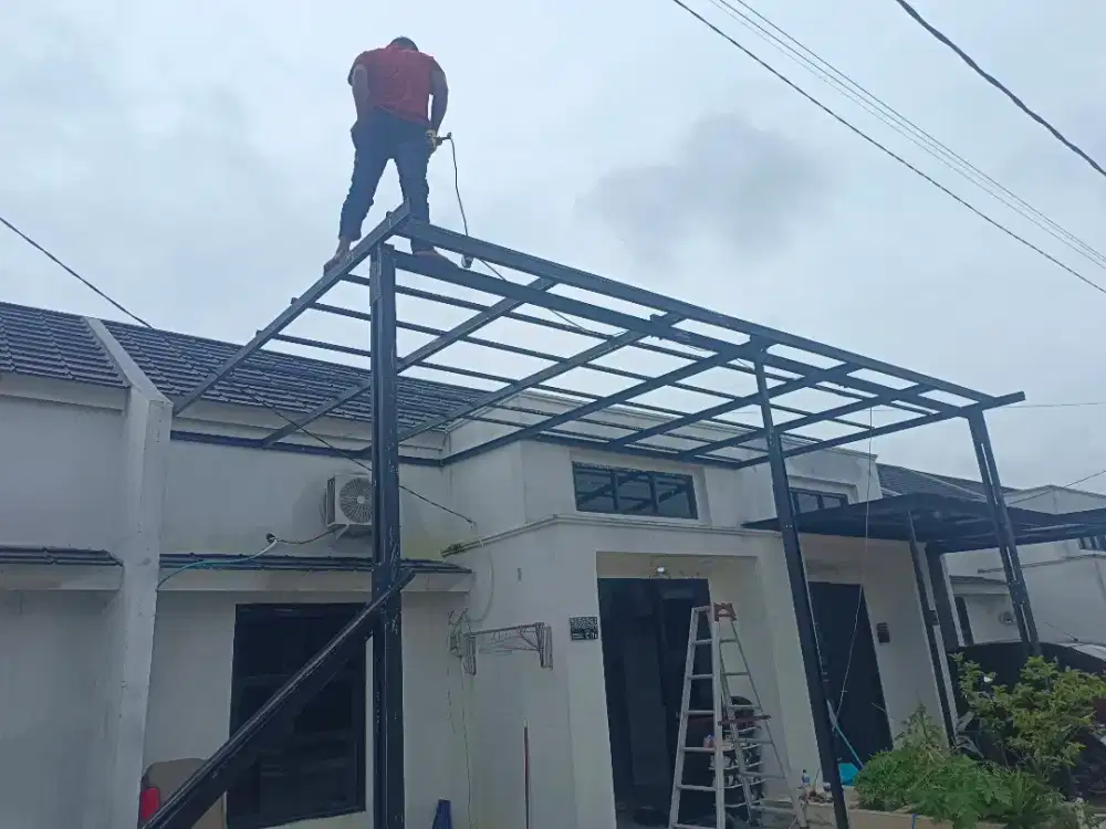 Pasang kanopi garasi baja ringan
