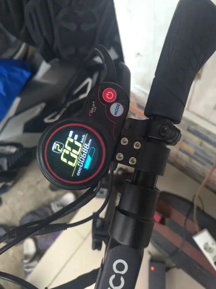 Scoter lipat listrik 600 wat