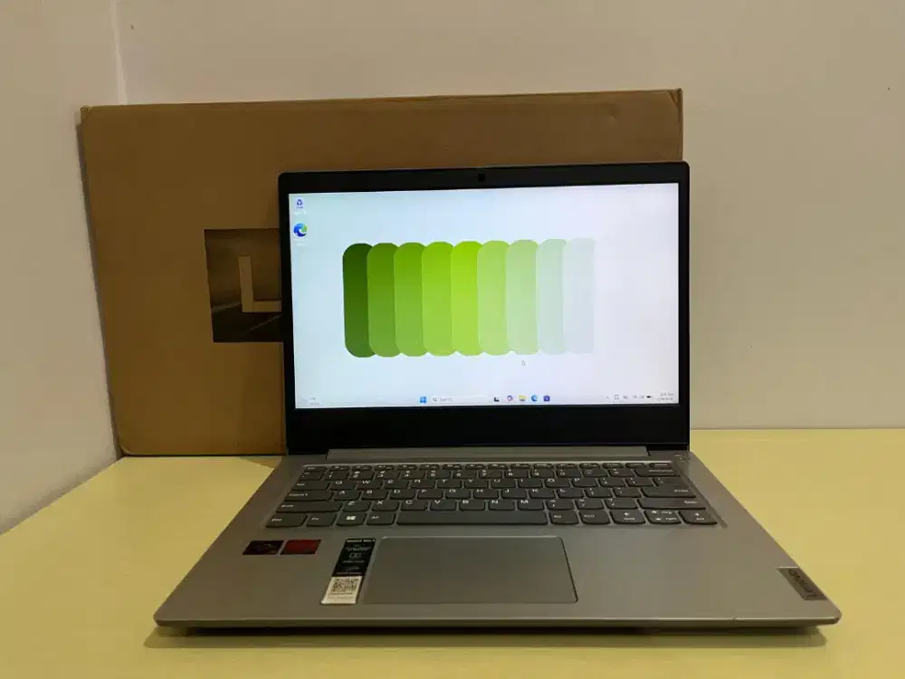 LENOVO IDEAPAD SLIM 3 MULUS SEGEL
RYZEN 3 3250U RAM 8GB SSD 256GB NVME