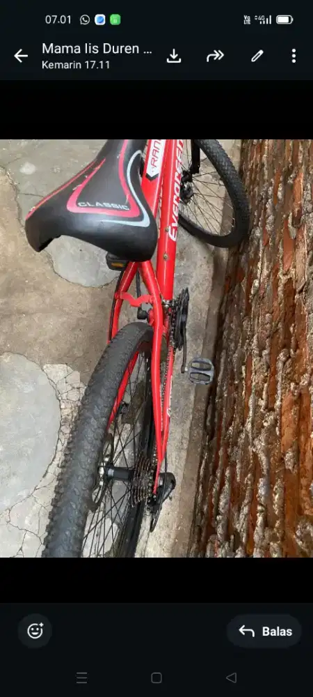 Jual nih gan sepeda merk Evergreen warna merah masih bagus dan baik
