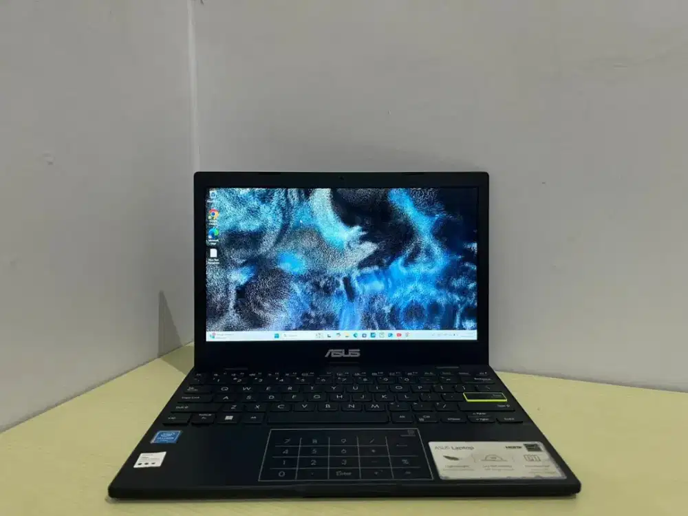 LAPTOP ASUS VIVOBOOK E210MA 
INTEL N4020 RAM 4GB SSD 512GB