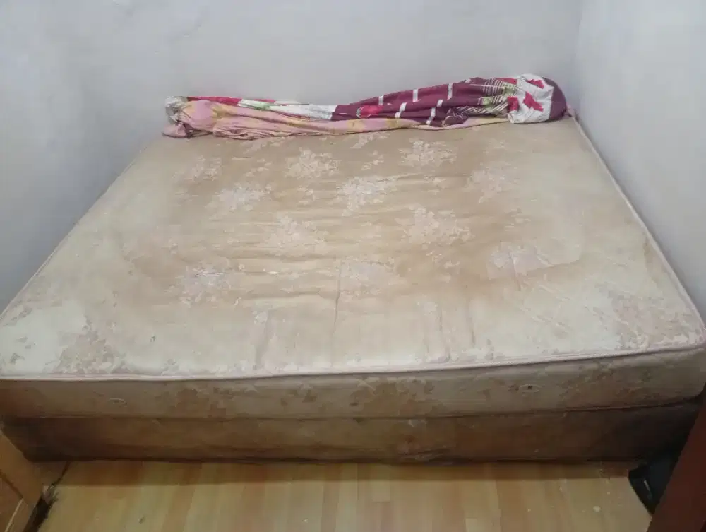 Jual Spring bed bekas