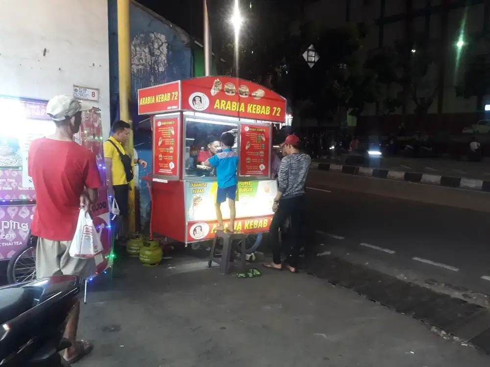 Karyawan Arabia kebab 72