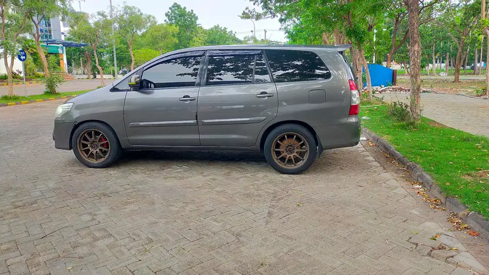 Toyota Kijang Innova 2013 Diesel