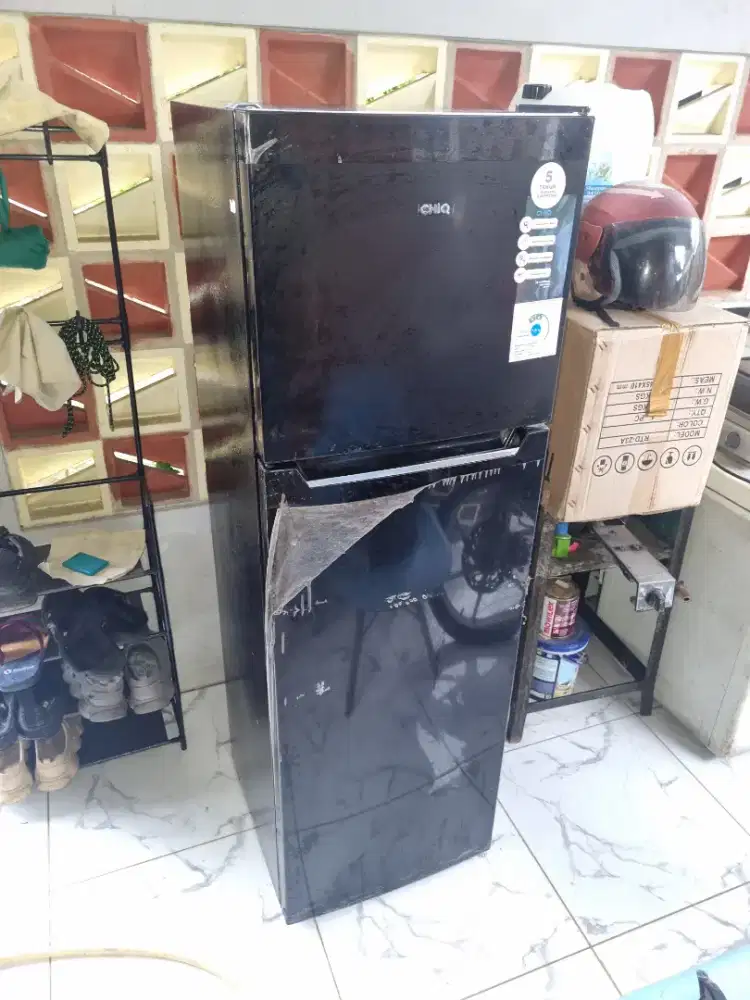 Dijual Kulkas 2 Pintu Merk Chick