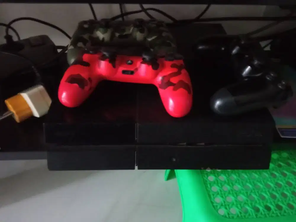 Dijual PS4 Fat OFW Bonus Game + 3 Stick Controller