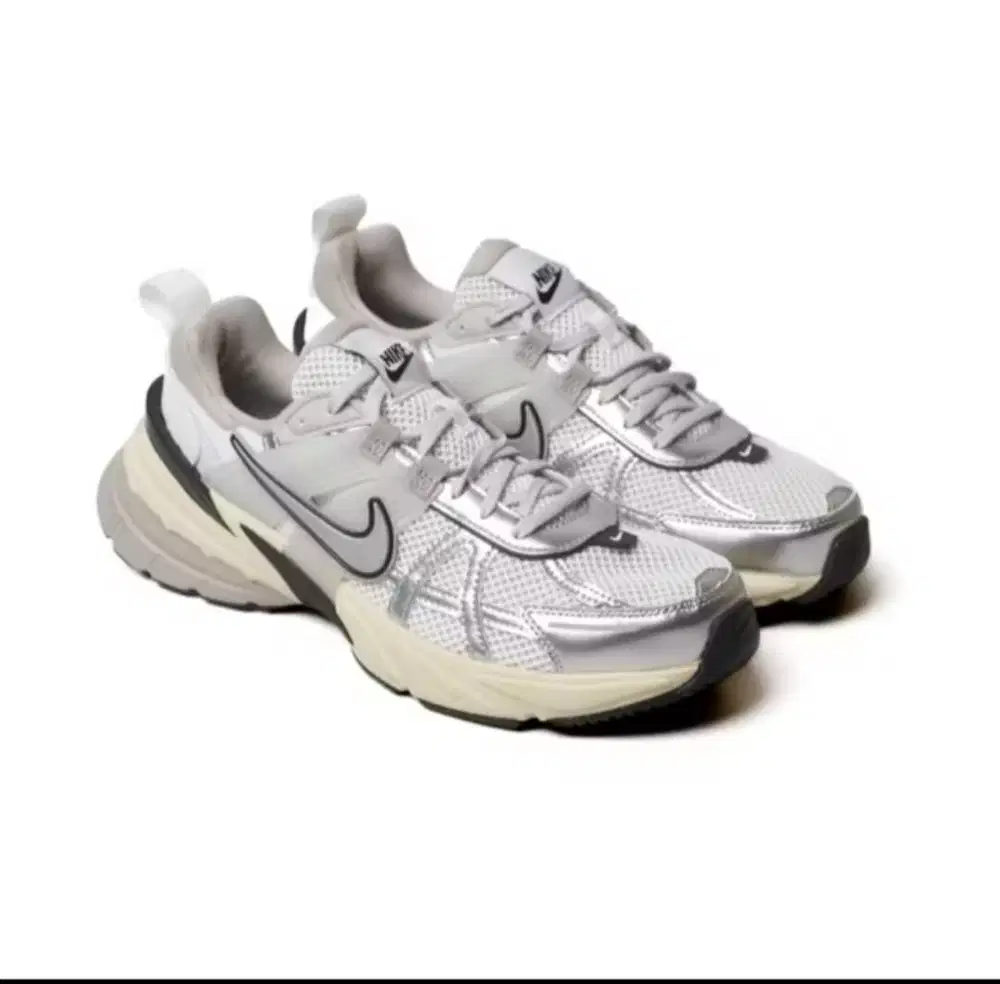 Nike V2K metalic silver W ori