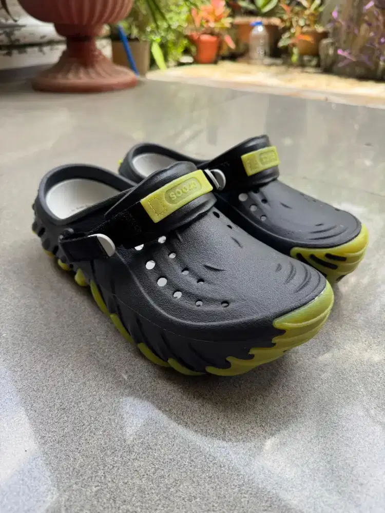 Crocs Echo Icey RO Unisex Clog - Black