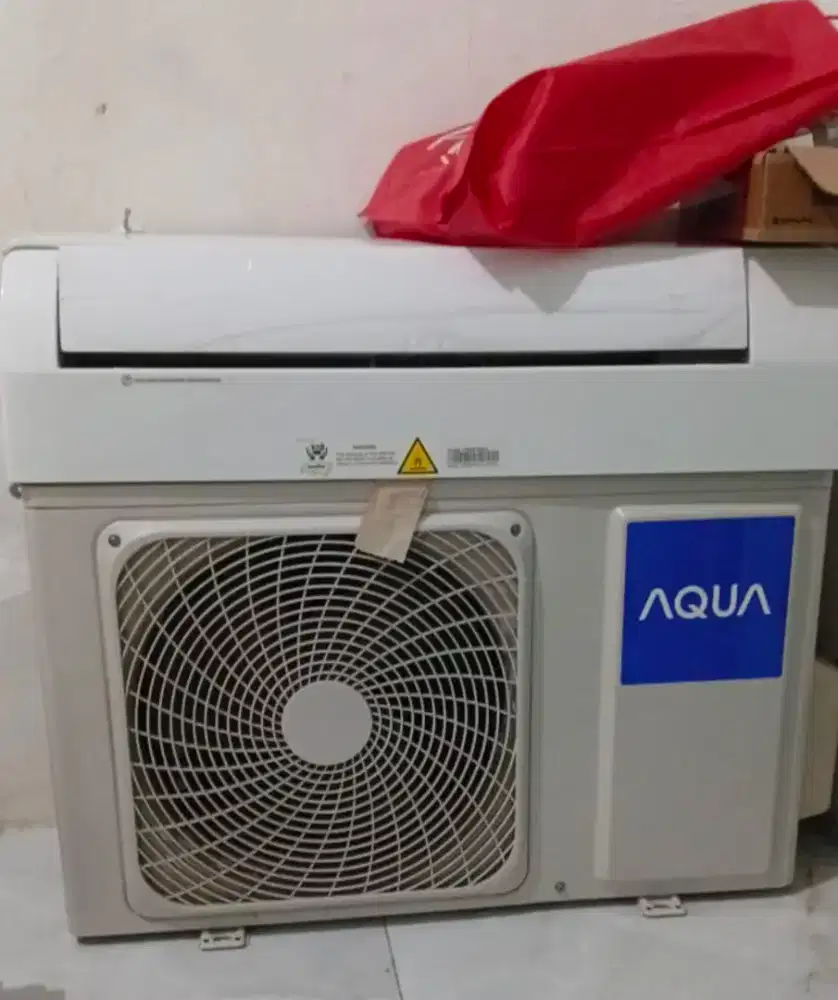 Di jual AC merek Aqua 1PK