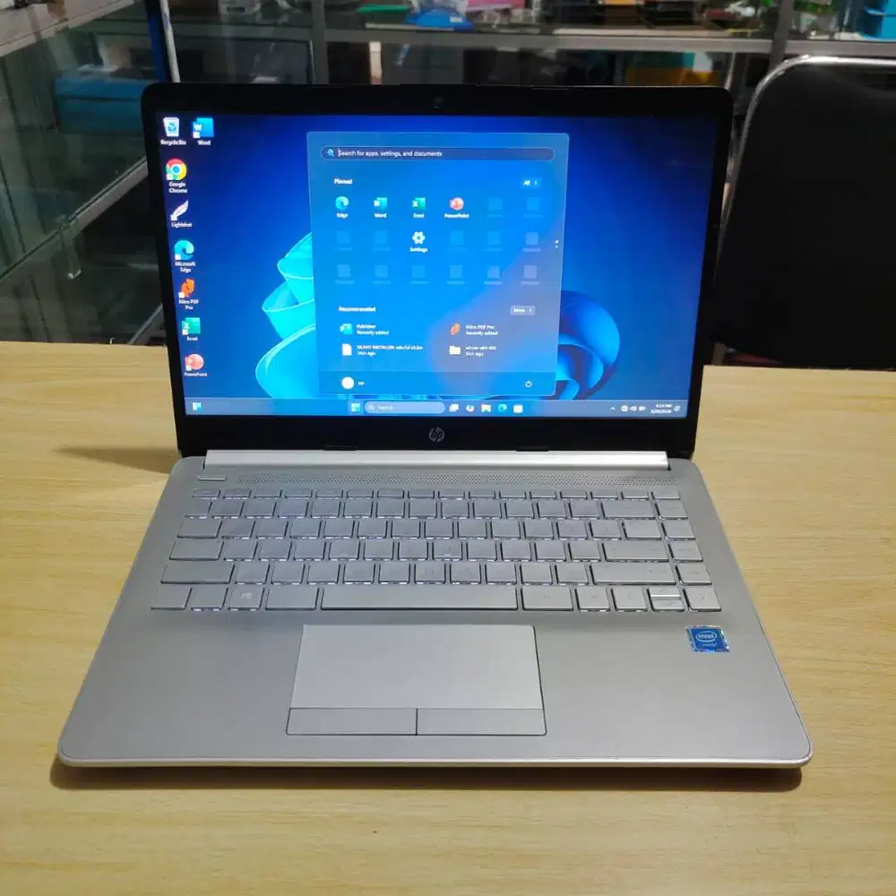 Laptop HP ProBook 14S Intel N4025U RAM 8GB Mulus SSD Siap Pakai
