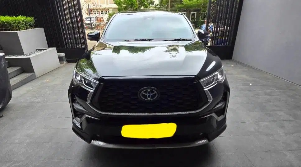 Dijual cepat innova Zenix tipe Q hybrid 2024 akir