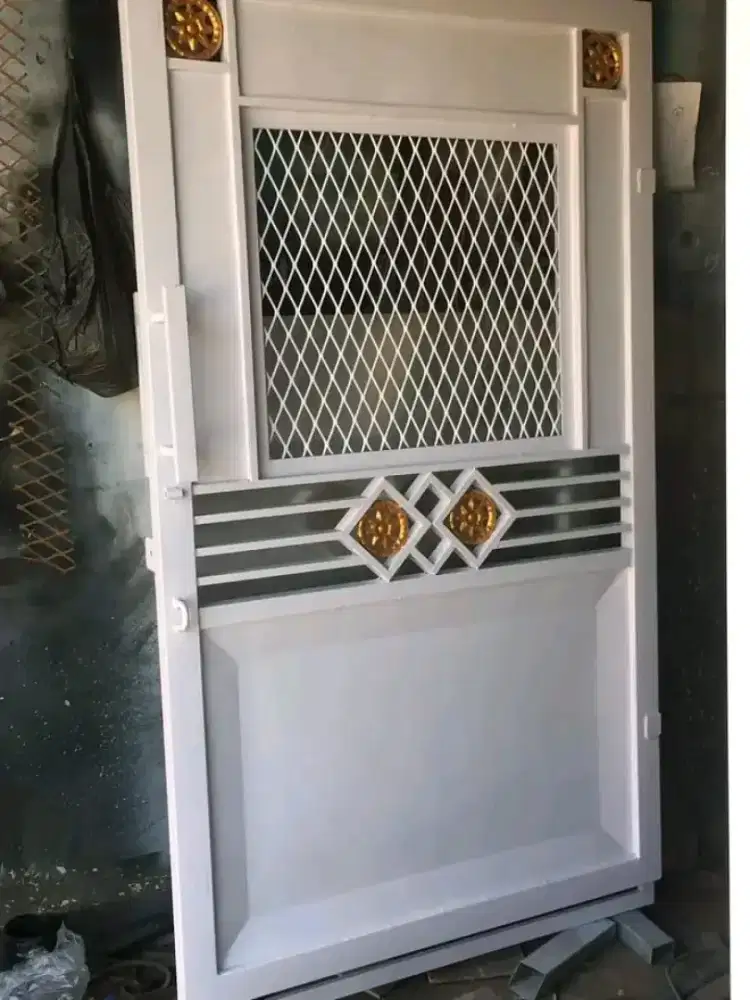 Bengkel las pembuatan pagar kanopi tralis jendela