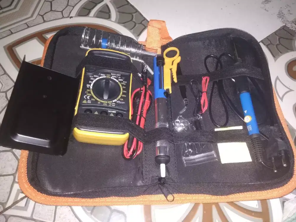 Di jual sepaket alat service tv radio