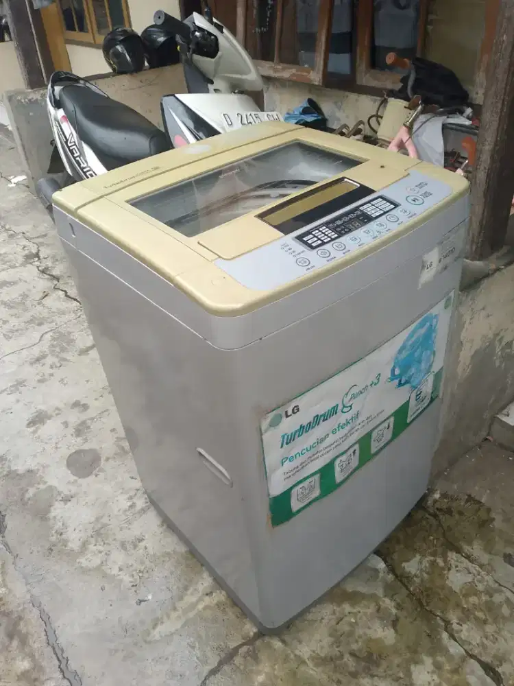 Jual mesin cuci merk LG kpsitas 8kg fungsi normal otomatis