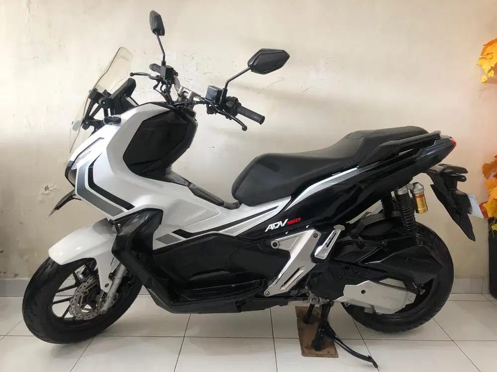 Honda ADV ABS Th.2019 putih!!