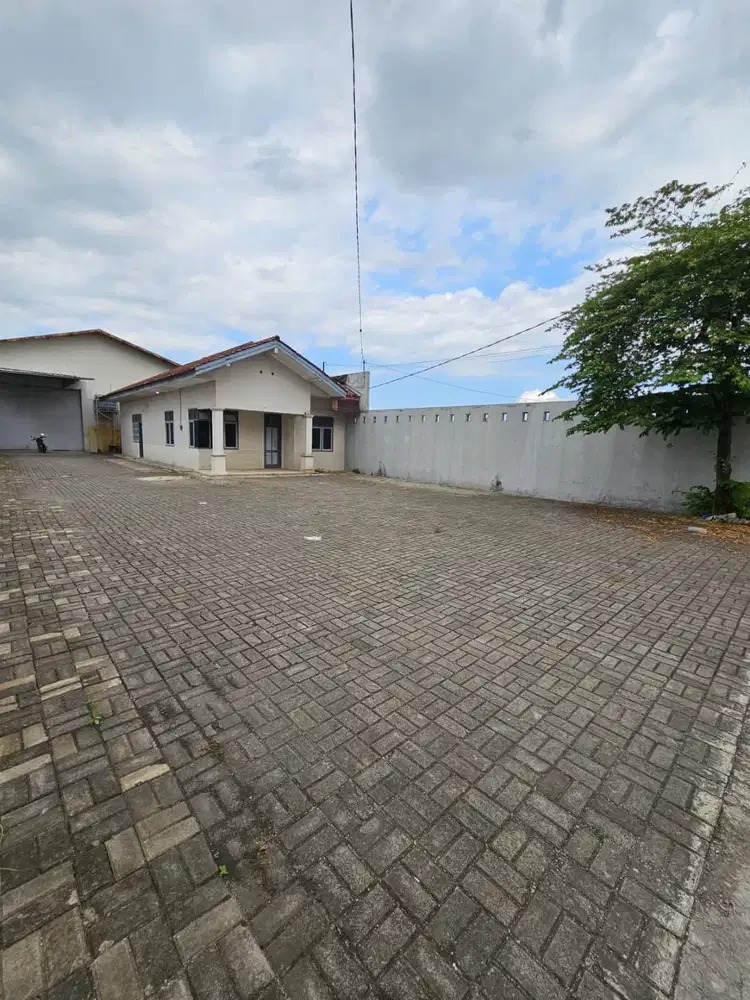 Disewakan Gudang luas strategis harga MURAH Purwokerto