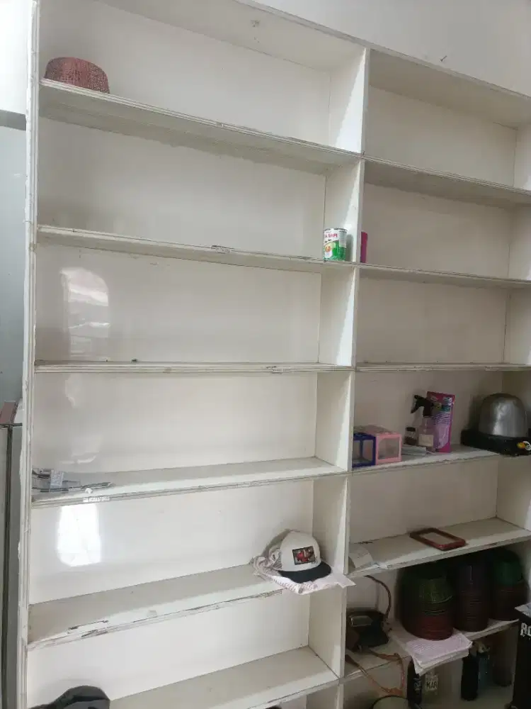 Rak / lemari serba guna