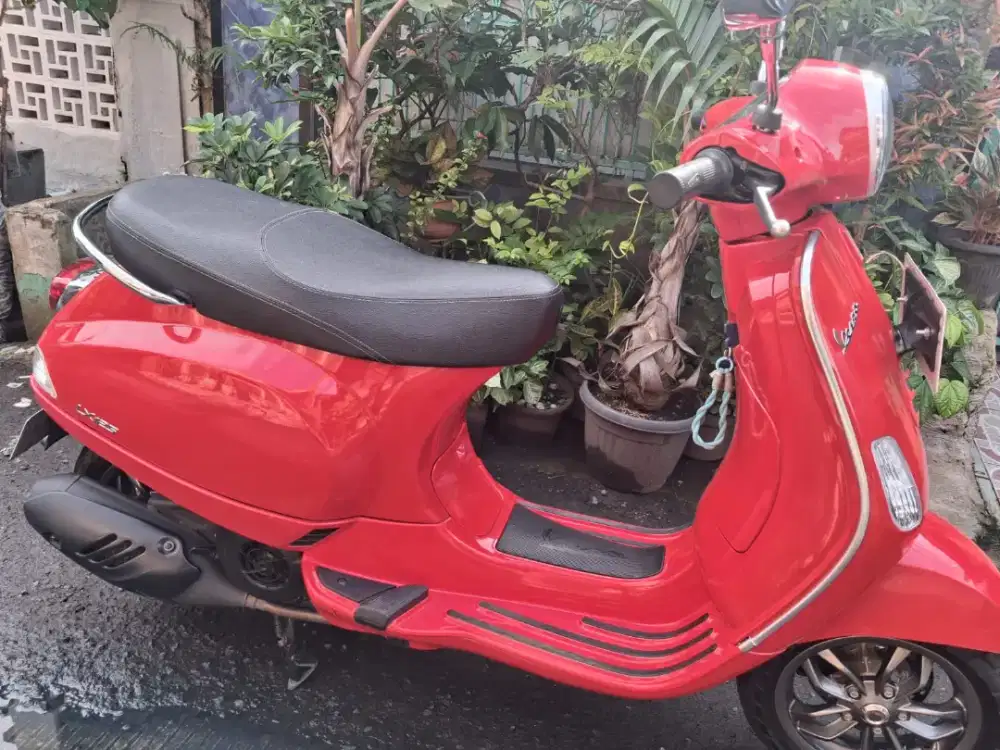Vespa Matic LX 125 Tahun 2023