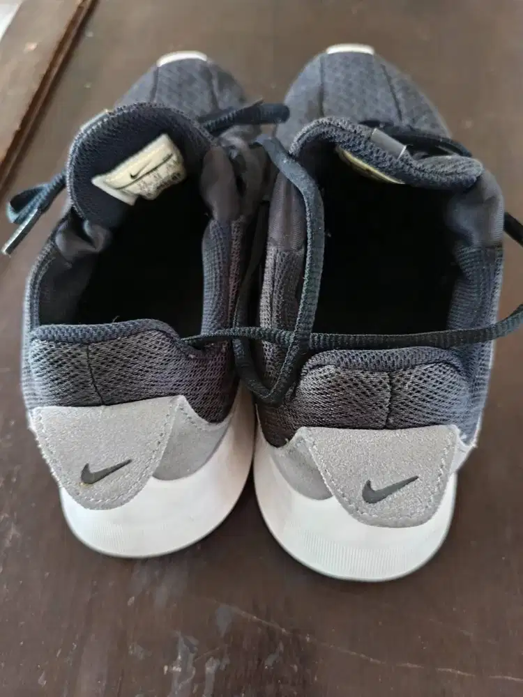 Sepatu Nike made in Vietnam