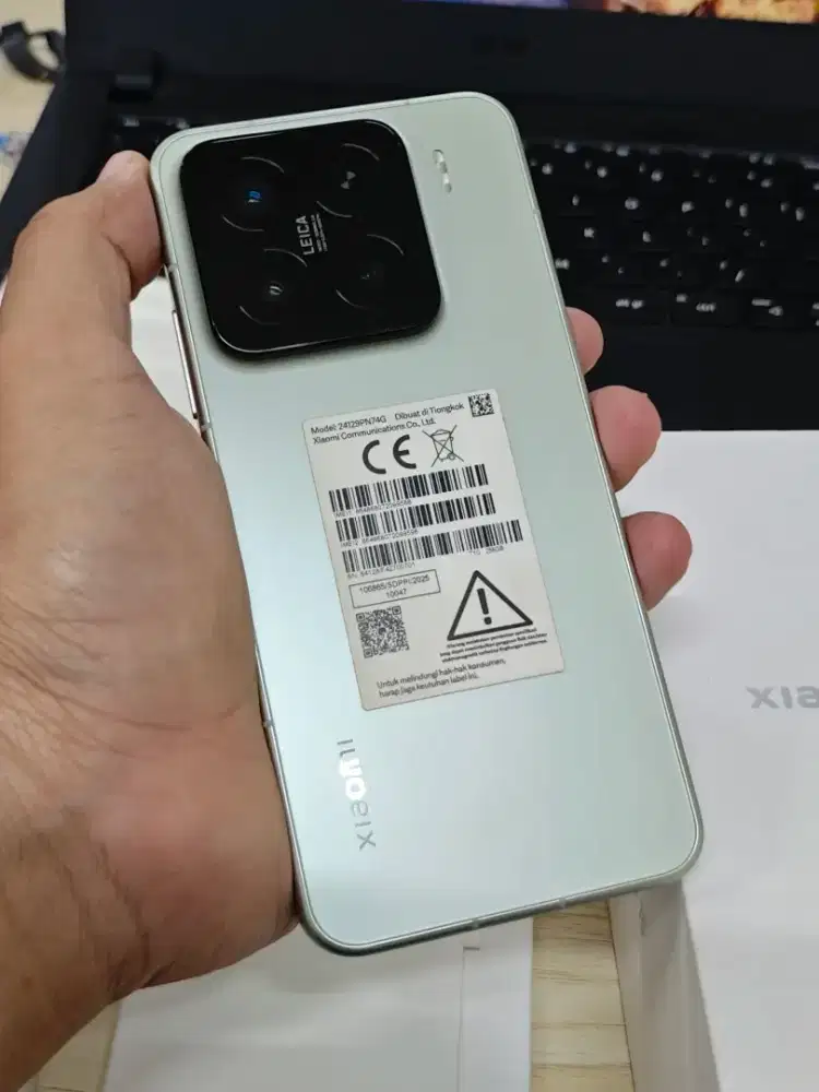 Xiaomi Mi 15 5G ram 12 internal 256 fulset ori like new