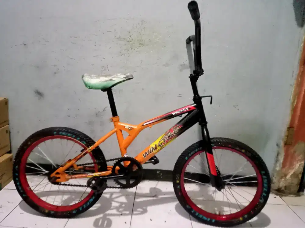 Dijual sepeda BMX WIMCYCLE anak masih bagus rem torpedo tinggal pakai