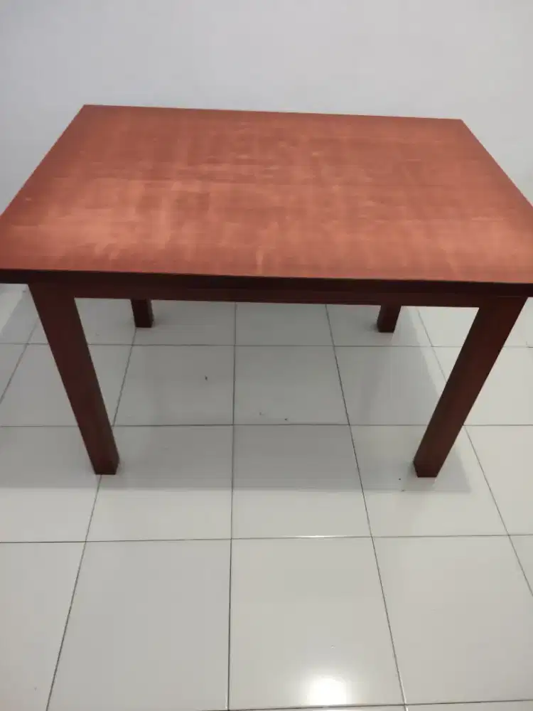 Meja HPL kokoh dan bagus