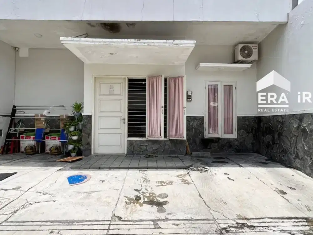 RUMAH DIJUAL DI SOLO DEKAT PASAR GEDE