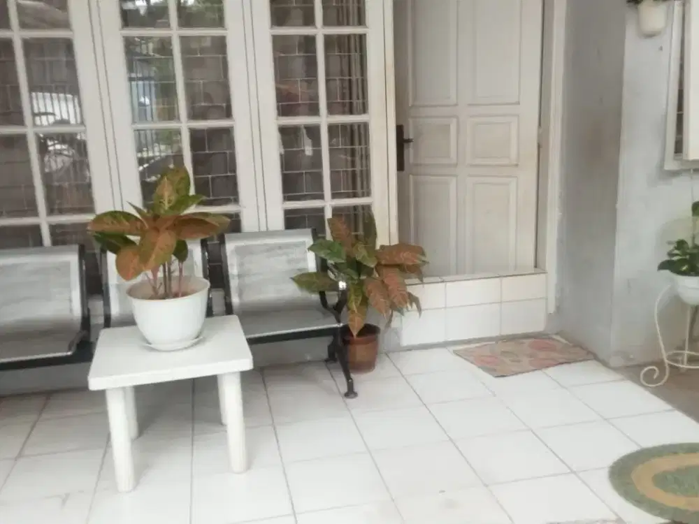 Dijual Rumah 1,5 Lantai Terawat Nyaman Siap Huni Lokasi di Taman Cibaduyut Indah Bandung