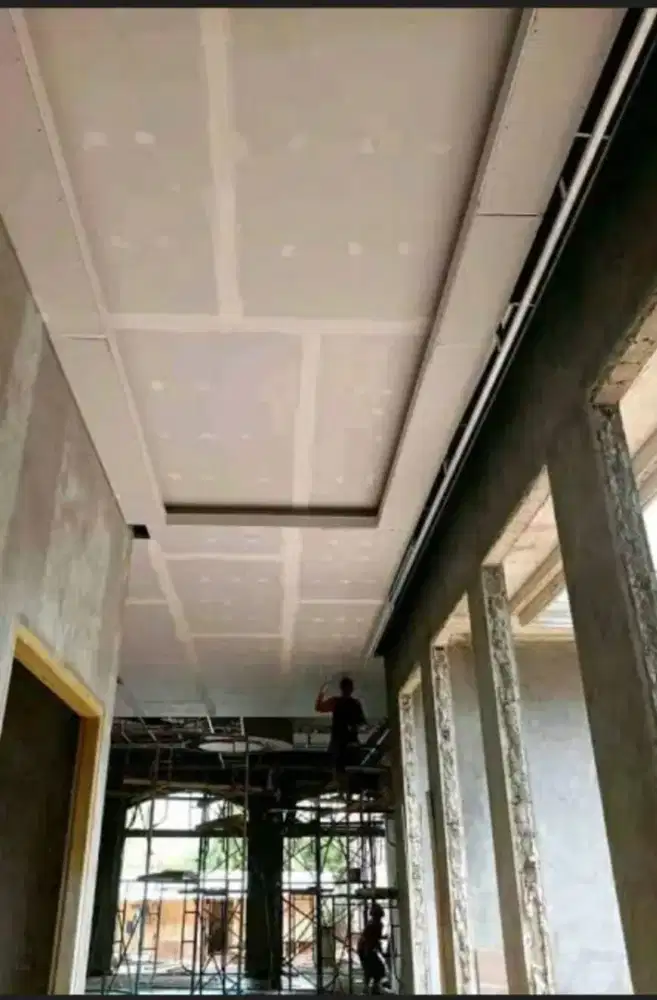 Tukang bangunan proyek