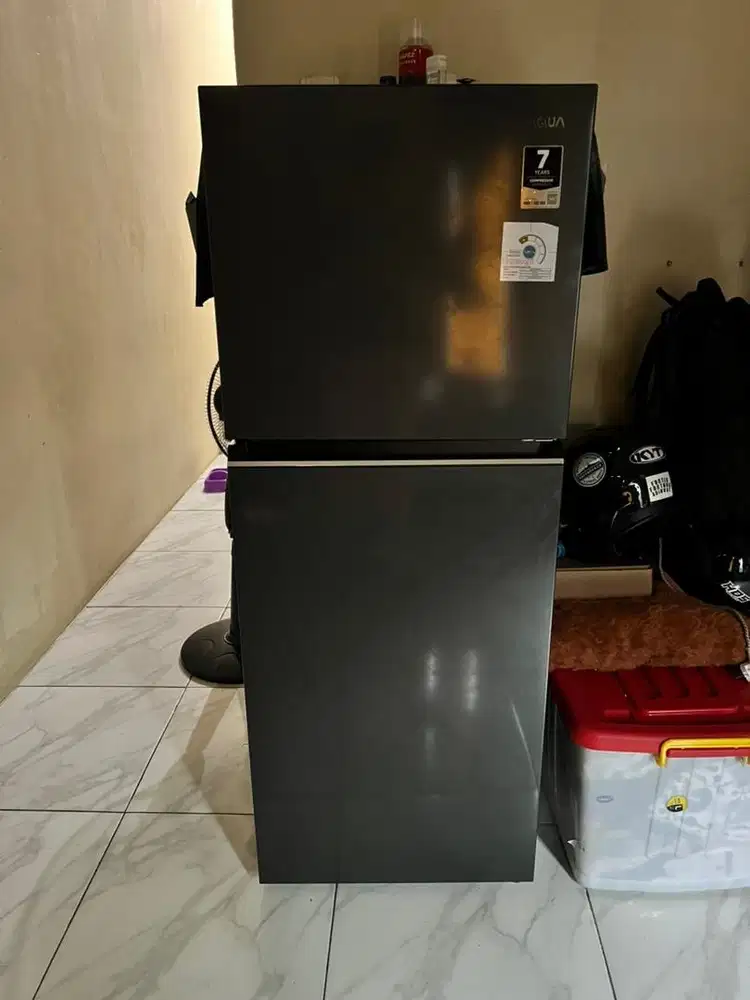 Kulkas Aqua 2 pintu Pemakaian 3 Bulan