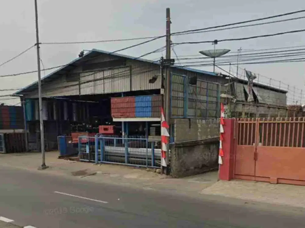 Disewakan workshop strategis jalan raya utama pantura ujung menteng