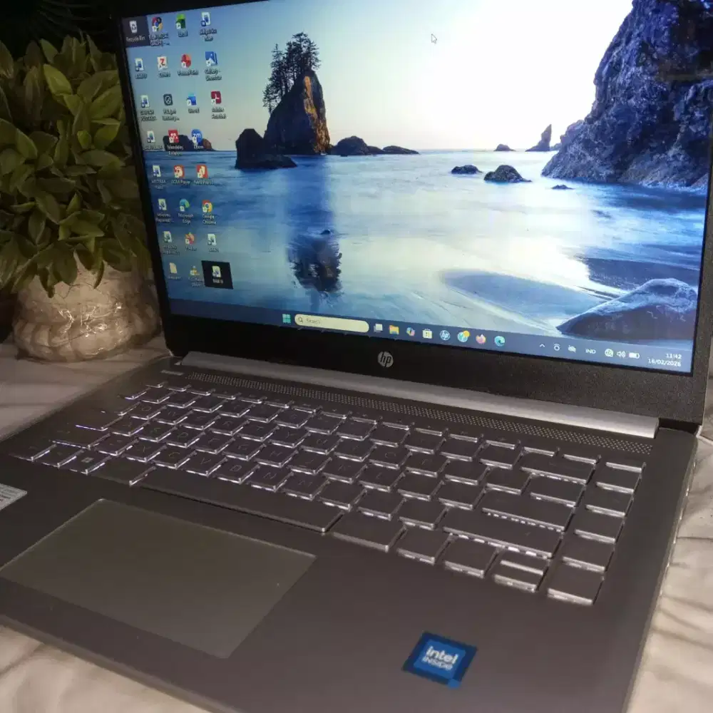 DI JUAL MURAH LAPTOP HP 14S CELERON N4500