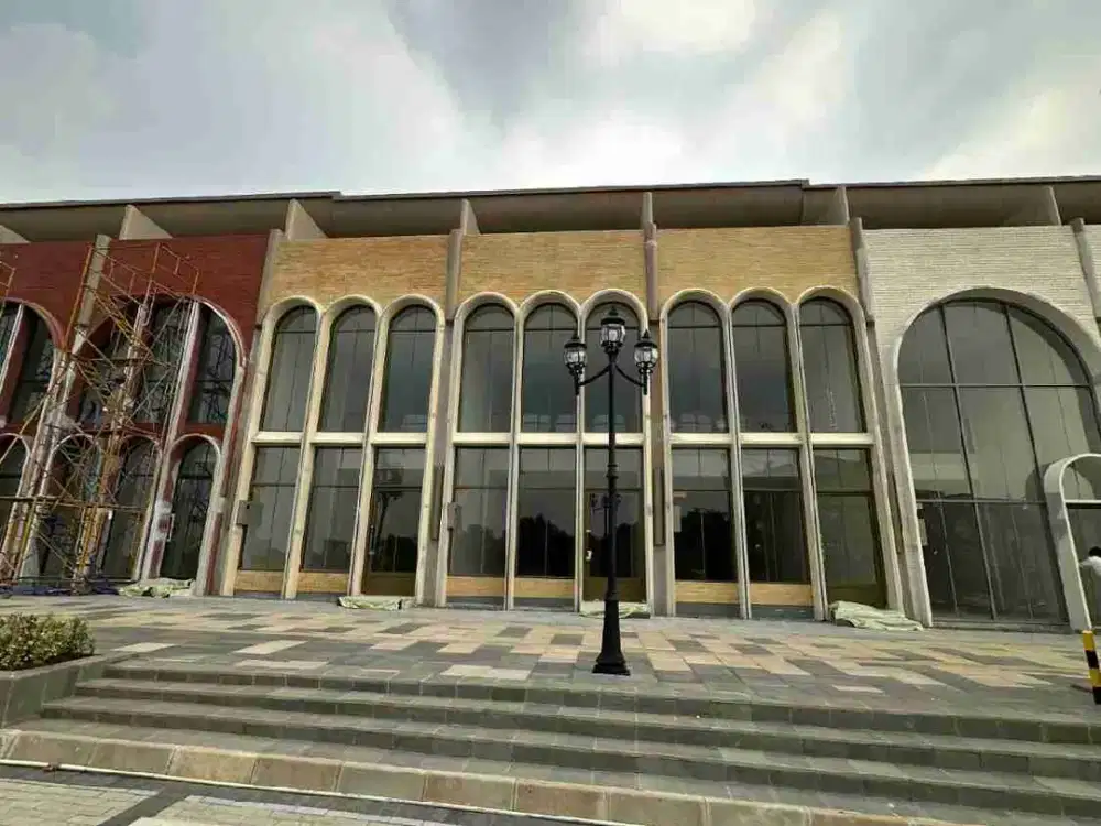 RUKO 3 LANTAI + ROOFTOP DI KAWASAN ELITE