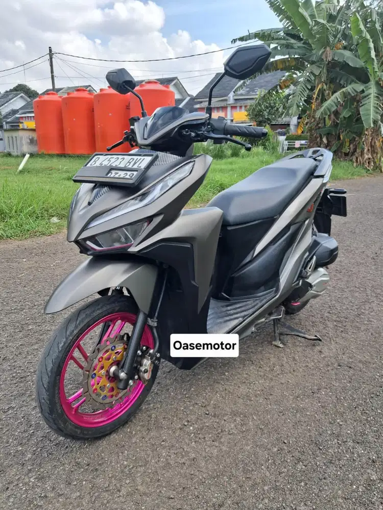 (B) Honda Beat CBS FI Tahun 2023